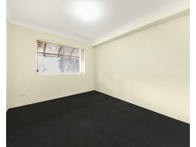4/84 Pitt St, Granville NSW 2142