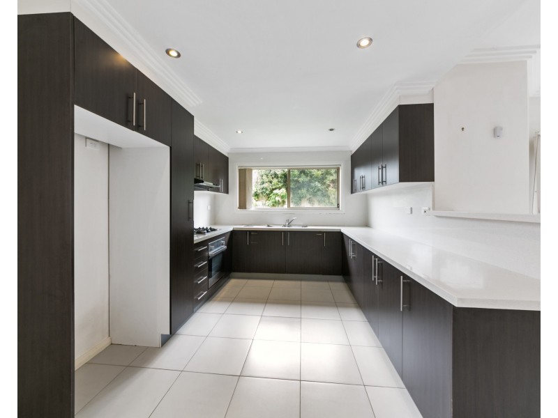 6 Barrett St, Guildford NSW 2161