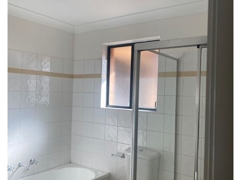 17/105 Stapleton St, Pendle Hill NSW 2145