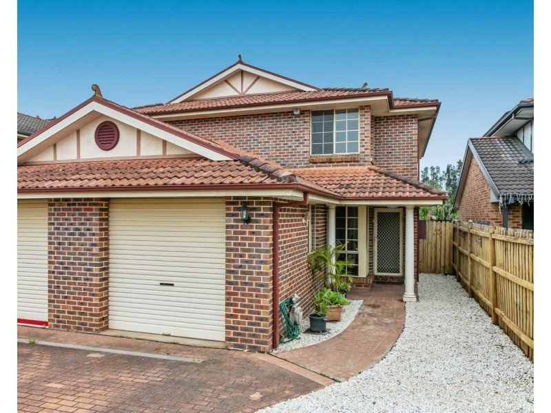 33 Elford Cr, Merrylands West NSW 2160