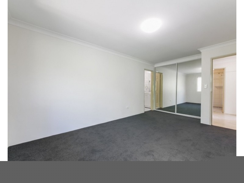 12/19 Oxford St, Merrylands NSW 2160