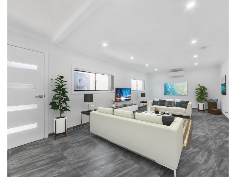 2A Dell St, Woodpark NSW 2164
