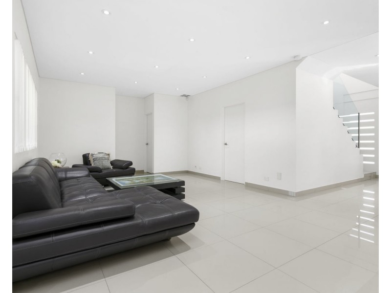 23 Queen Street, Guildford NSW 2161