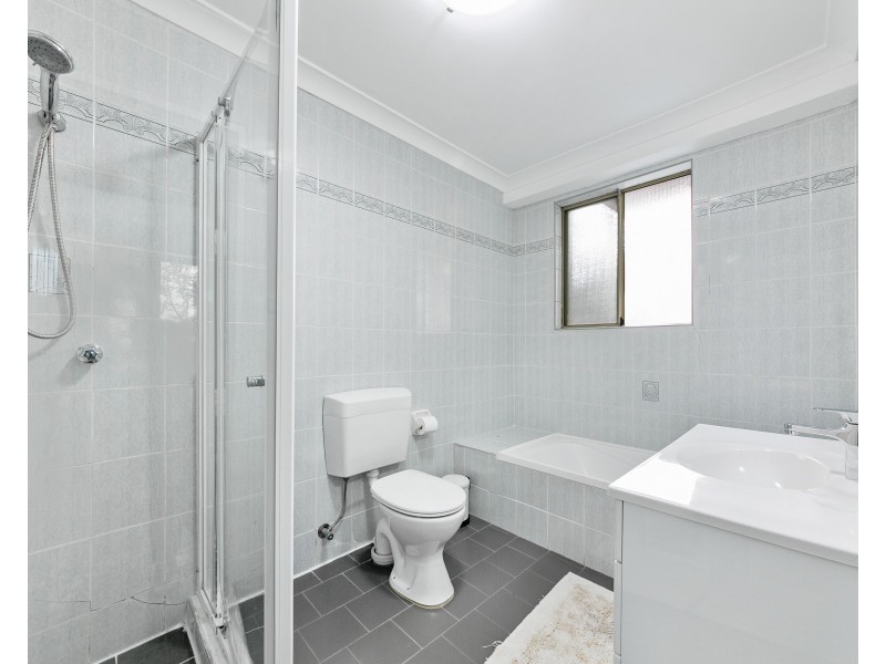 1/35-37 Windsor Rd, Merrylands NSW 2160