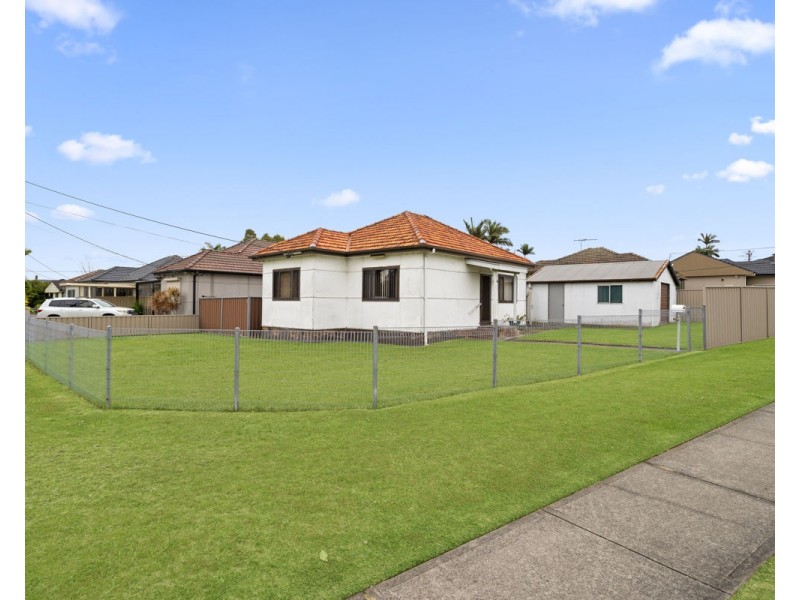 1 Hunt Street, Guildford NSW 2161