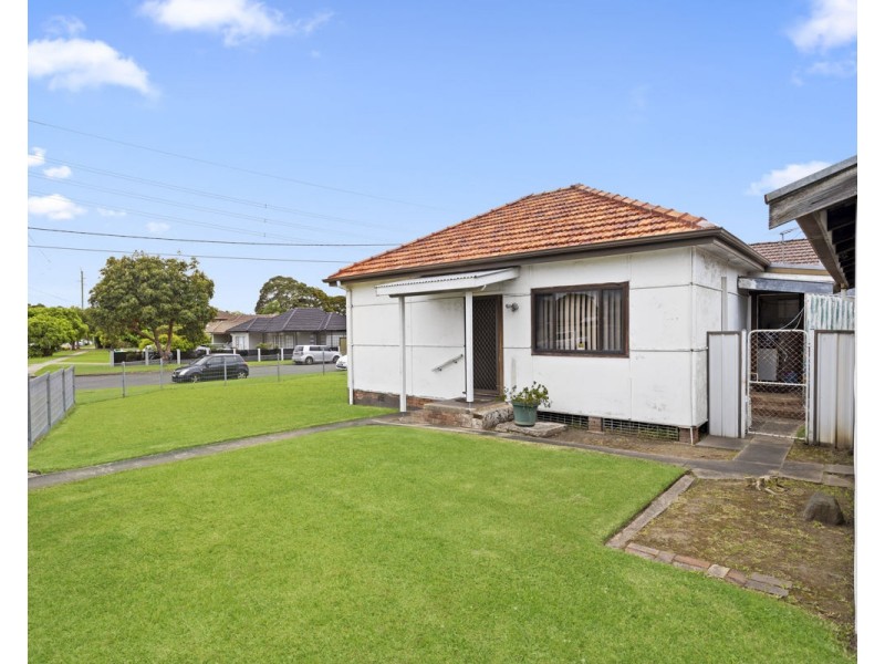 1 Hunt Street, Guildford NSW 2161