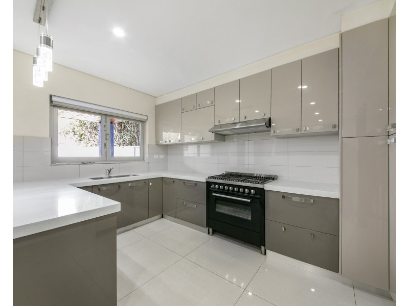4B Johnstone St, Guildford West NSW 2161