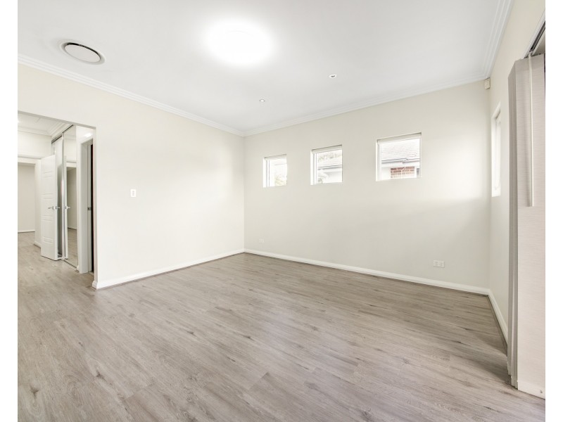 4B Johnstone St, Guildford West NSW 2161