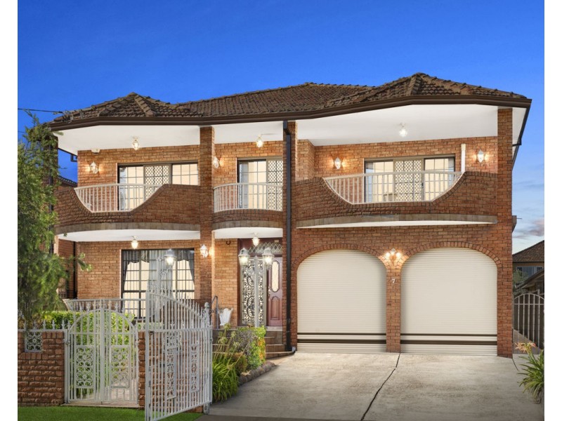 7 Kimberley Street, Merrylands NSW 2160