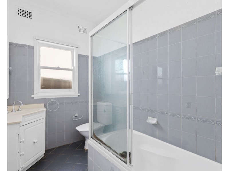 28 Hanbury Street, Greystanes NSW 2145