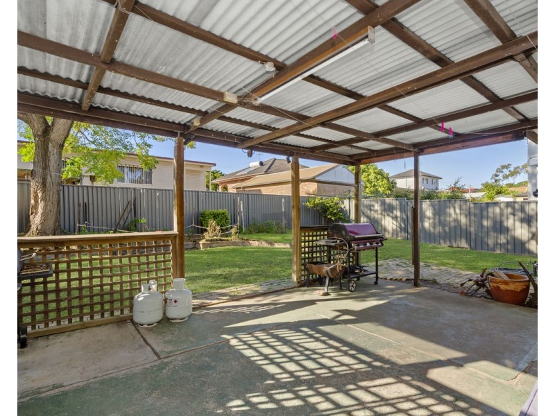 28 Hanbury Street, Greystanes NSW 2145