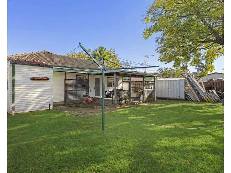 28 Hanbury Street, Greystanes NSW 2145