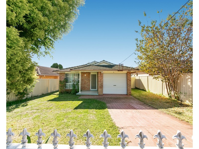 53 Desmond St, Merrylands West NSW 2160