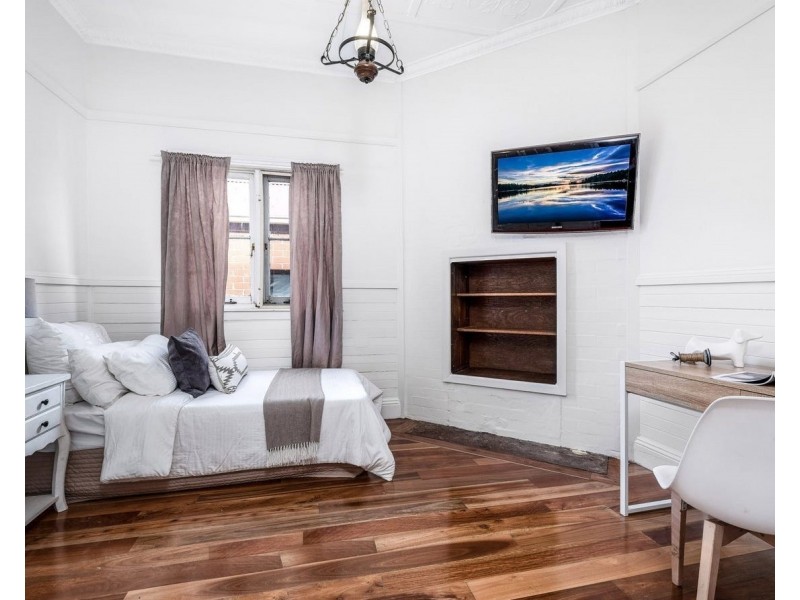 1 Rossiter St, Granville NSW 2142