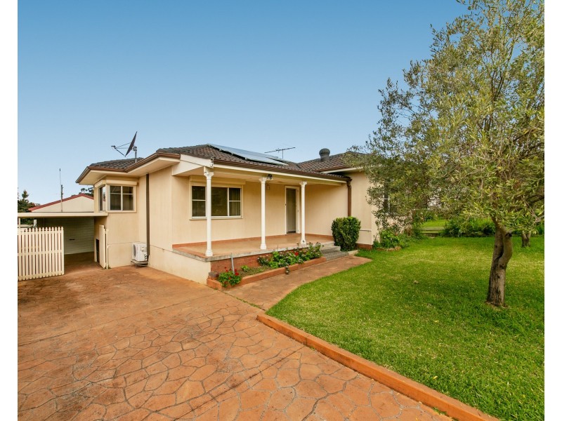 49 Dennis St, Greystanes NSW 2145