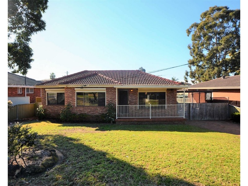 4 Jasper St, Greystanes NSW 2145
