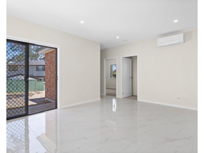48a Wall Park Av, Seven Hills NSW 2147