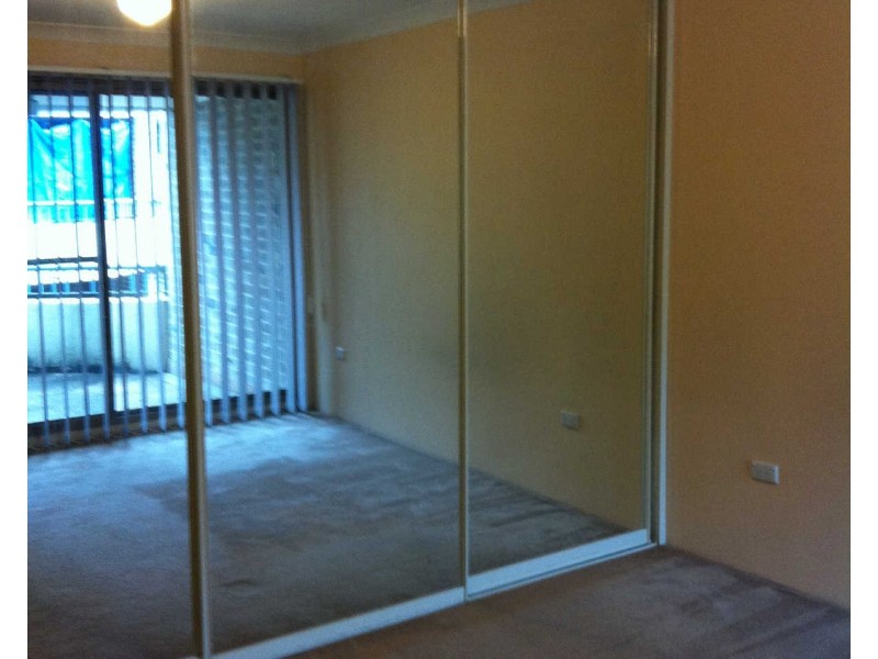 21/235 TARGO ROAD, Toongabbie NSW 2146