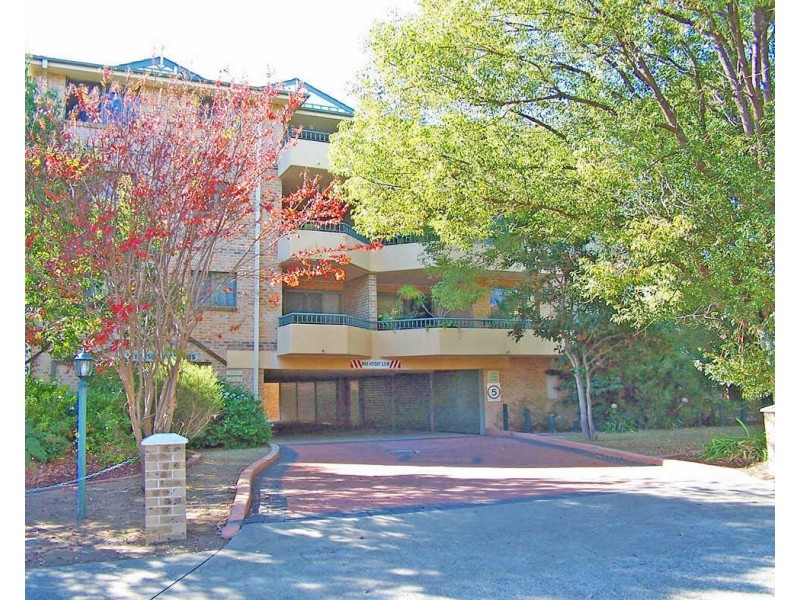 21/235 Targo Rd, Toongabbie NSW 2146