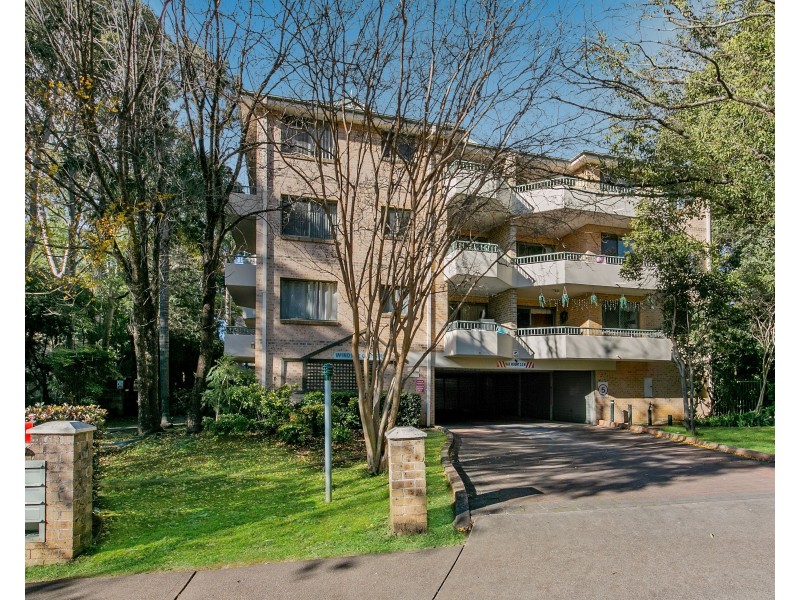 21/235 Targo Rd, Toongabbie NSW 2146