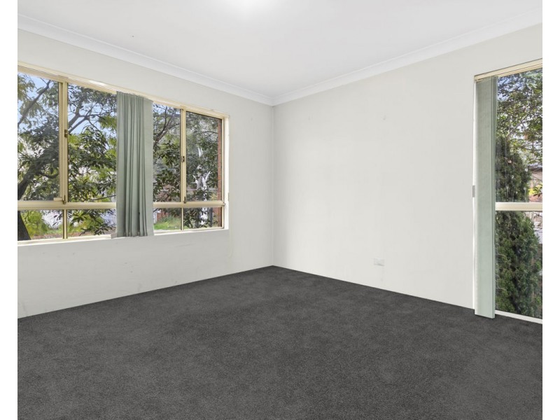 4/221-223 Dunmore Street, Pendle Hill NSW 2145