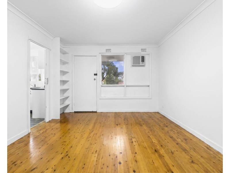 4/26a Christian Road, Punchbowl NSW 2196