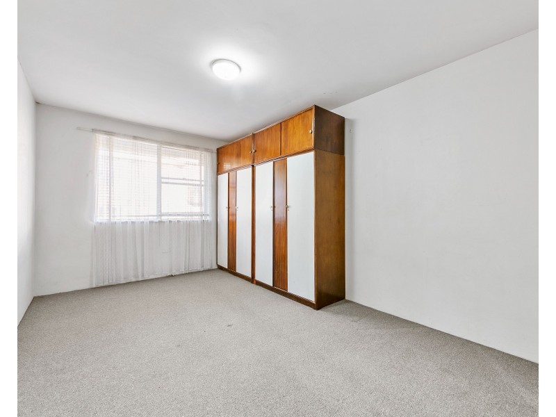 8/39 Calliope St, Guildford NSW 2161