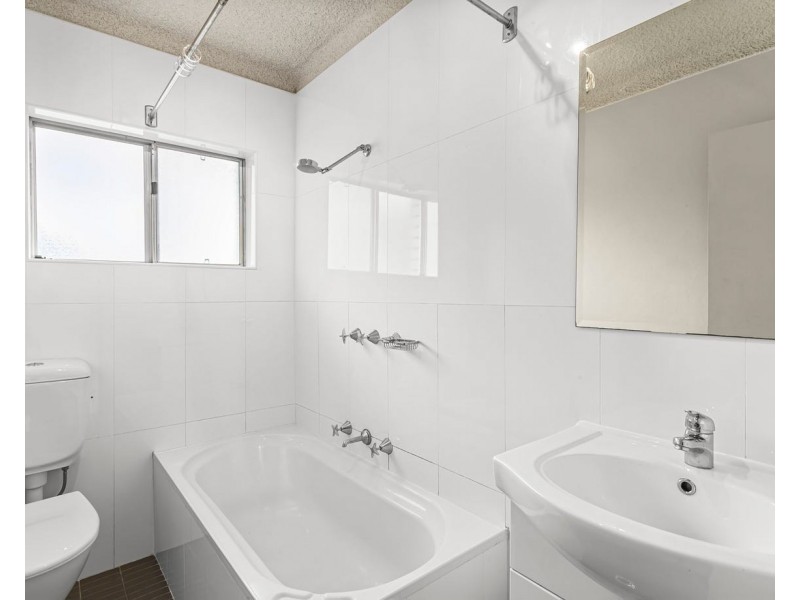 9/26 Oxford St, Merrylands NSW 2160