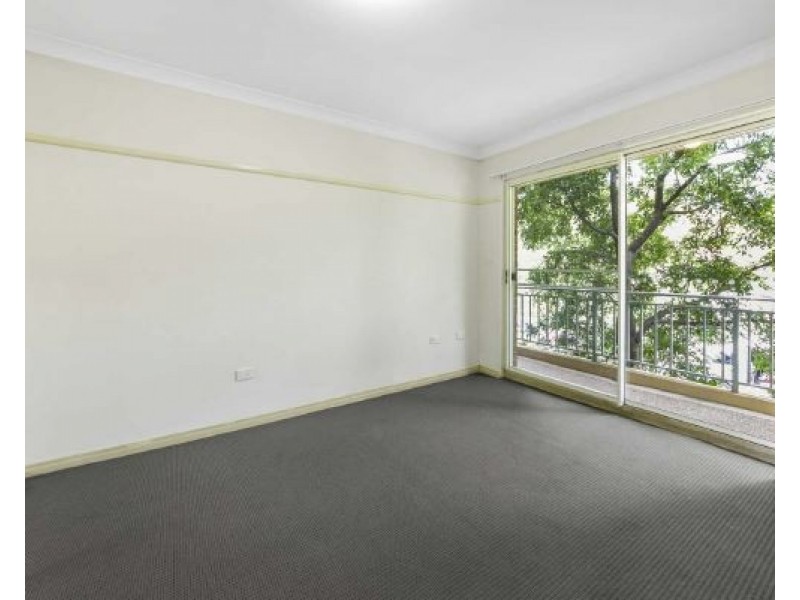 2/79-85 Stapleton St, Pendle Hill NSW 2145