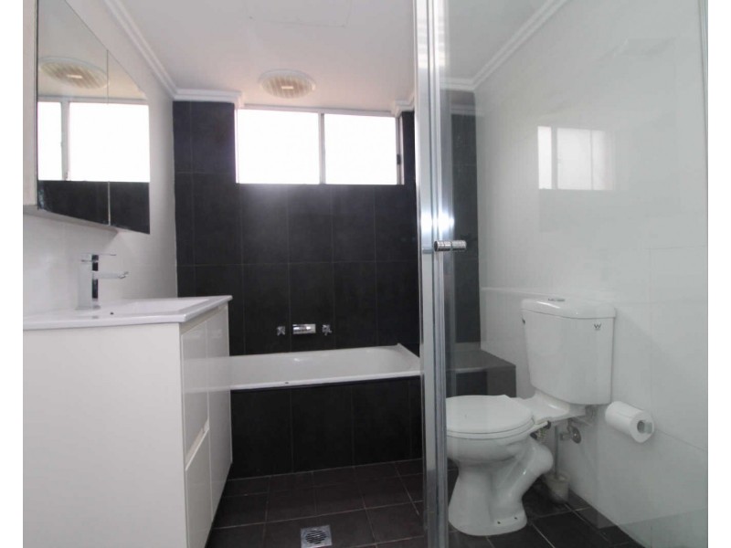 8/28 Sheffield St, Merrylands NSW 2160