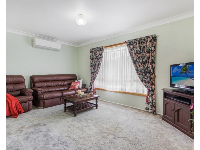 33 Runyon Av, Greystanes NSW 2145