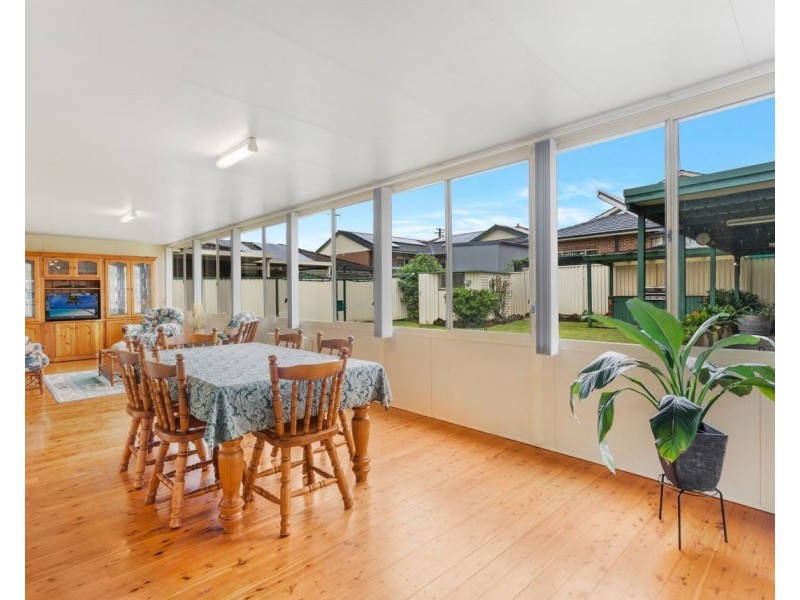 33 Runyon Av, Greystanes NSW 2145