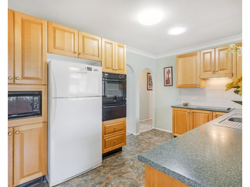 33 Runyon Av, Greystanes NSW 2145