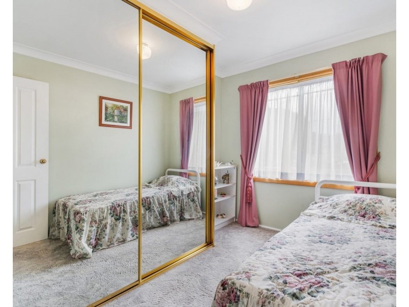 33 Runyon Av, Greystanes NSW 2145
