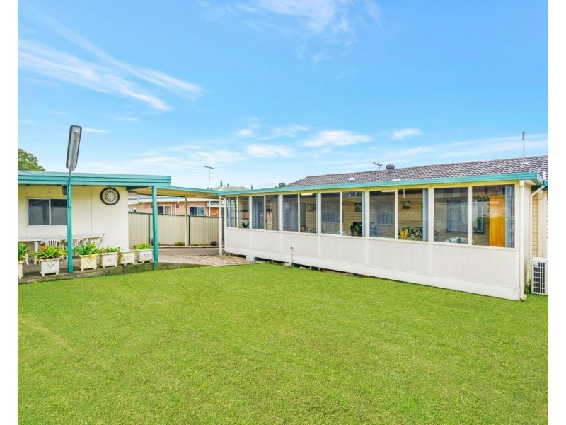 33 Runyon Av, Greystanes NSW 2145