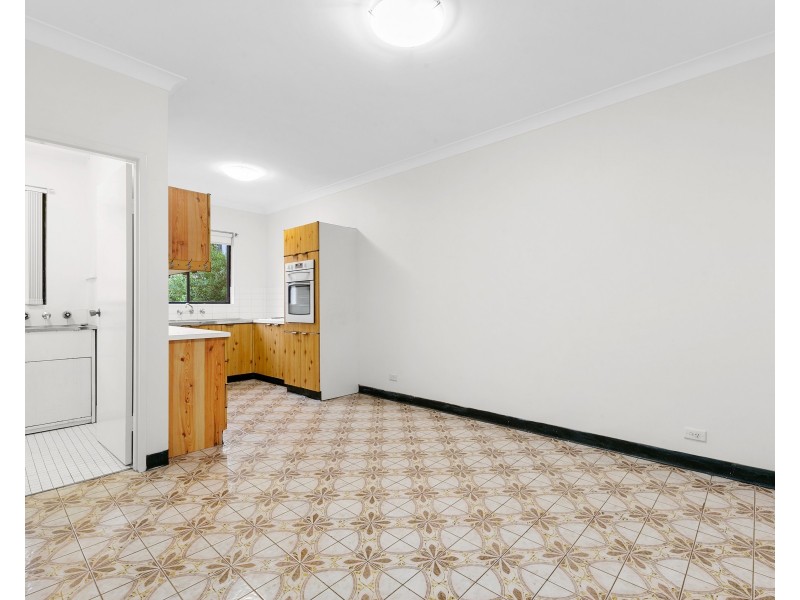 6/10-12 Paton St, Merrylands West NSW 2160