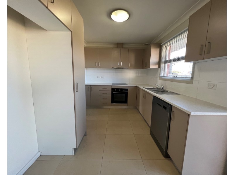 10 Galton St, Smithfield NSW 2164