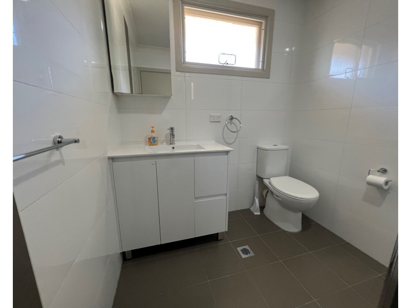 10 Galton St, Smithfield NSW 2164