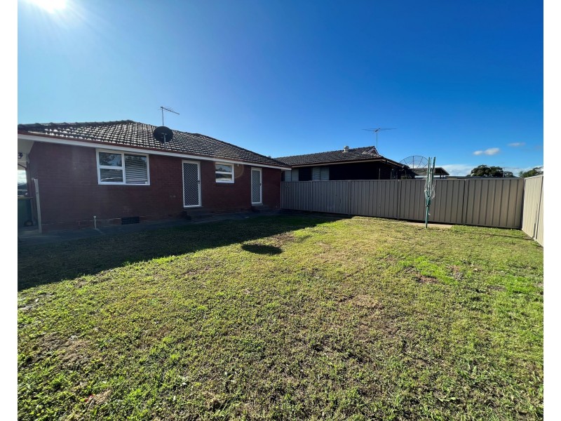 10 Galton St, Smithfield NSW 2164