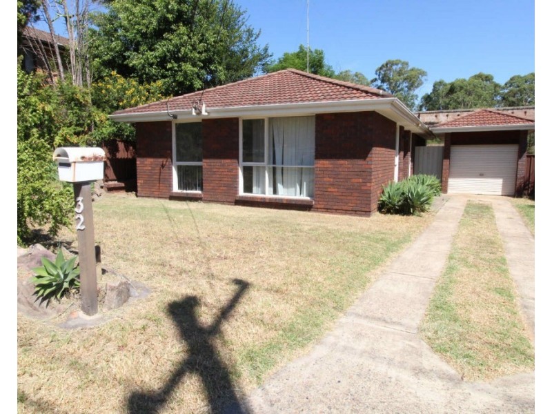 32 Bolaro Av, Greystanes NSW 2145