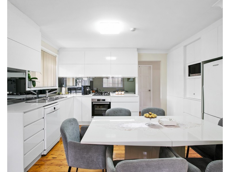 79 Gipps Rd, Greystanes NSW 2145