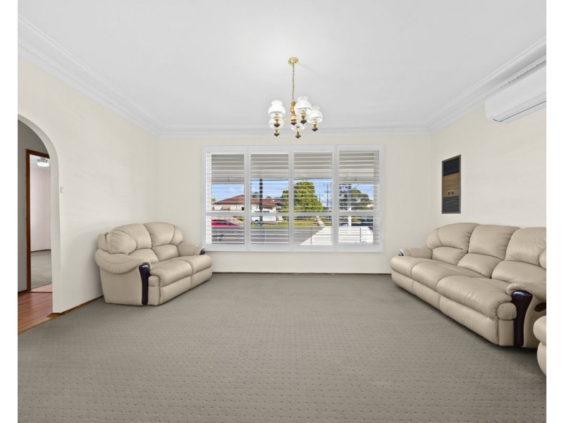 10 Leonard Avenue, Greystanes NSW 2145