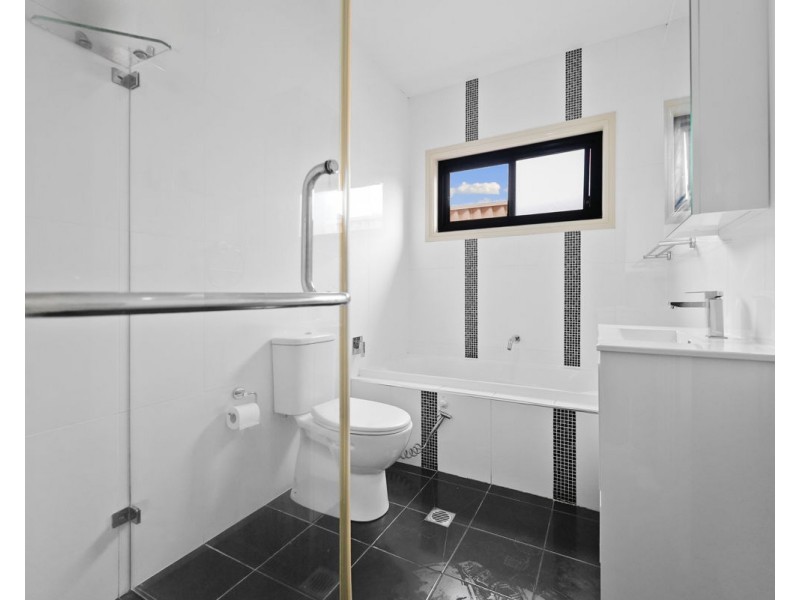 6a Holroyd Road, Merrylands NSW 2160