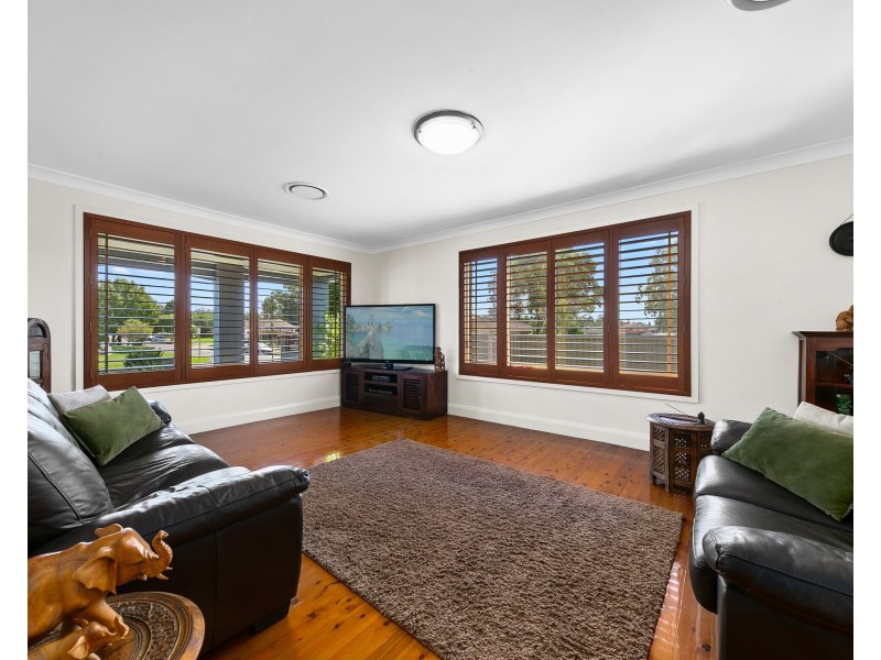 37 Macleay St, Greystanes NSW 2145