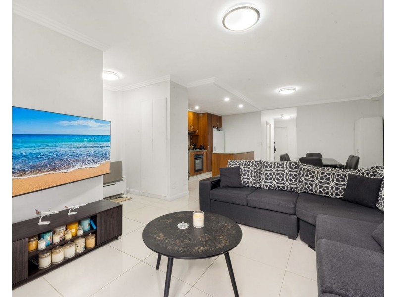 25/4-10 Benedict Court, Holroyd NSW 2142