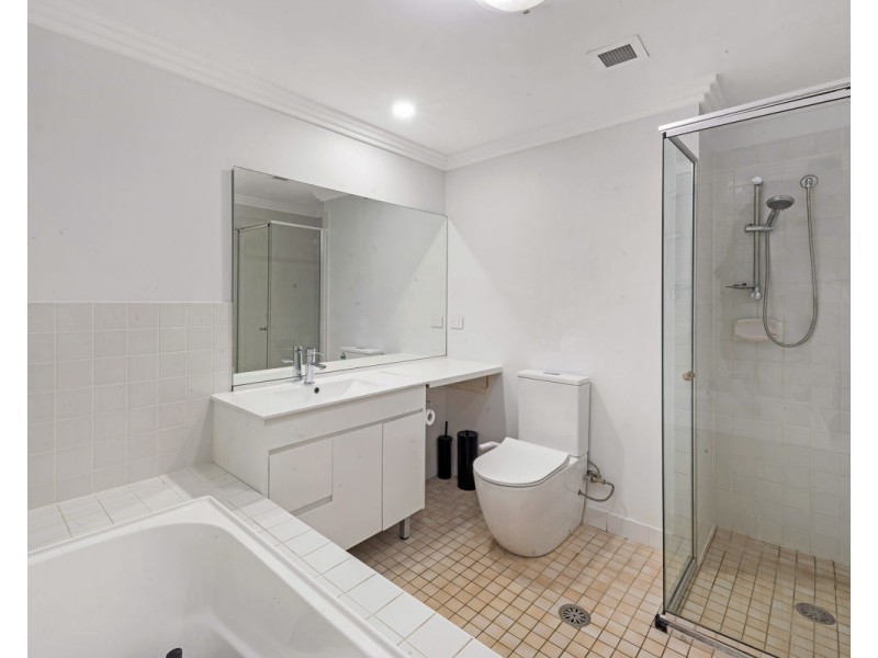 25/4-10 Benedict Court, Holroyd NSW 2142