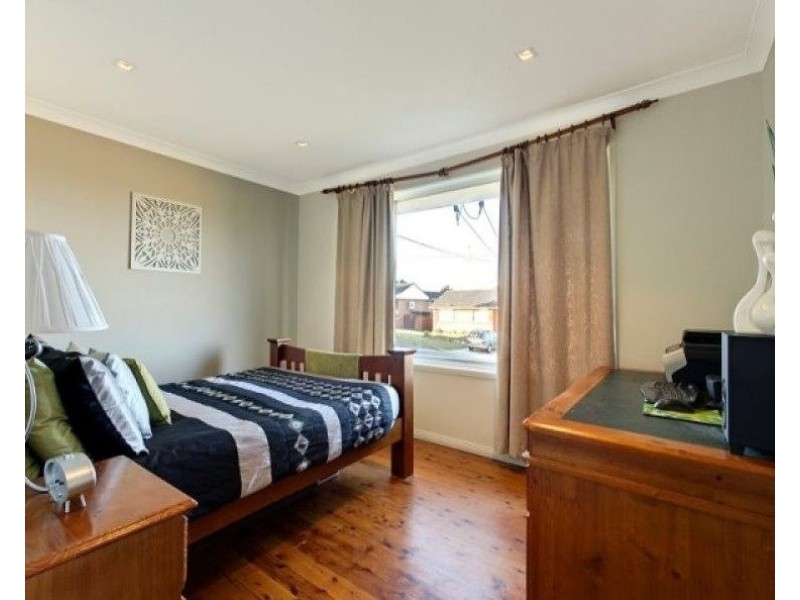 9 Irene St, South Penrith NSW 2750