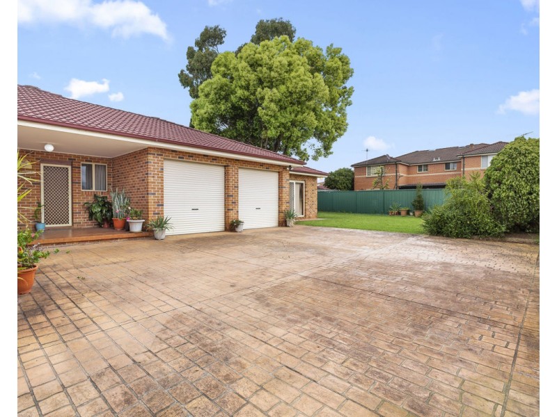 7 Rosebery Road, Guildford NSW 2161