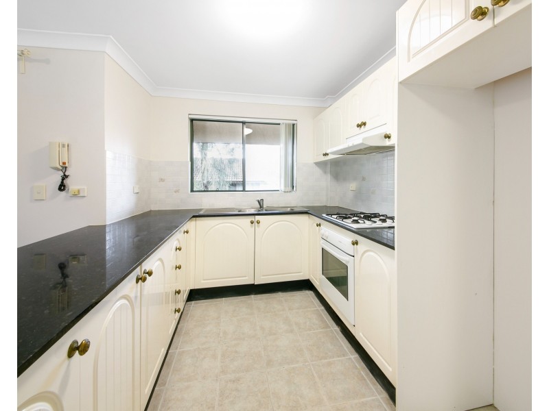 13/10-14 Arthur St, Merrylands West NSW 2160
