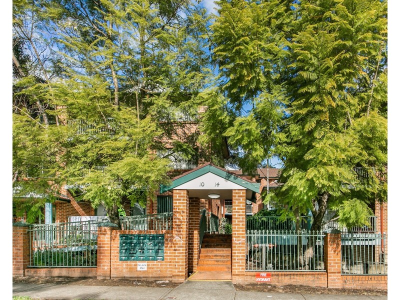 13/10-14 Arthur St, Merrylands West NSW 2160